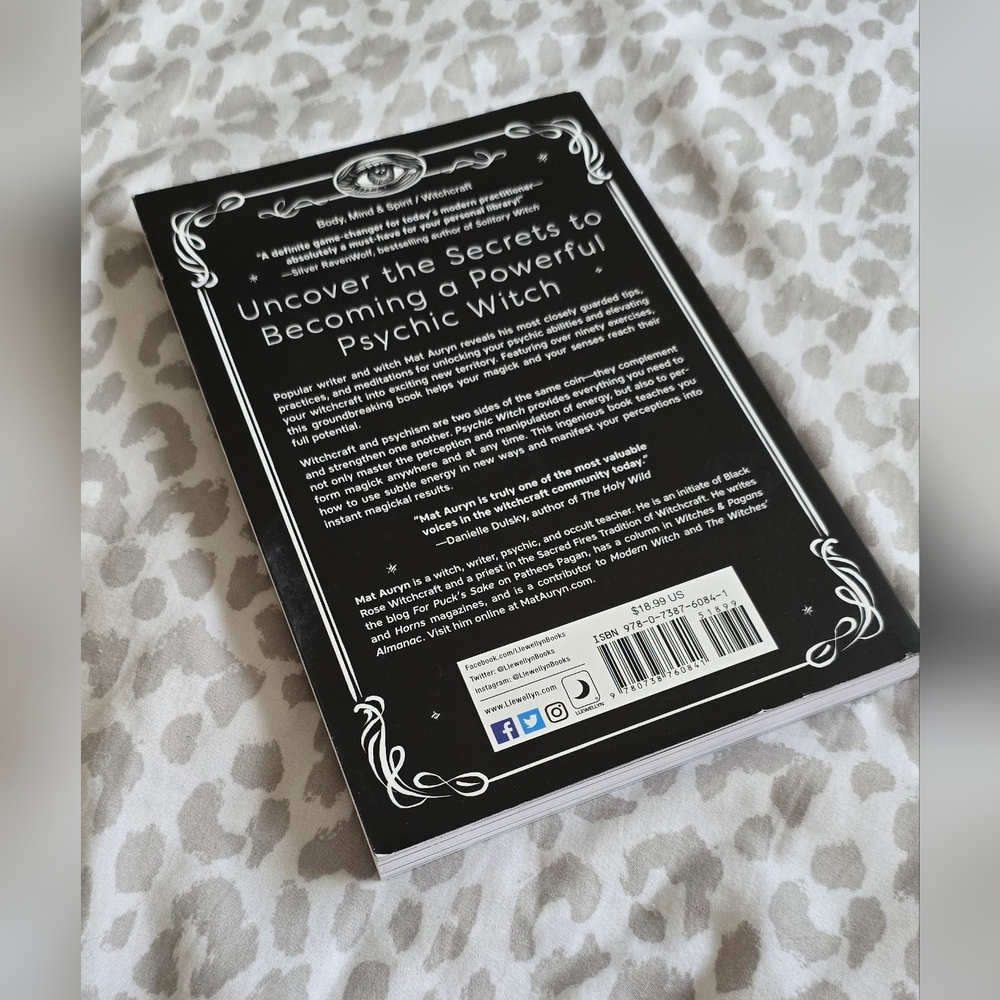 Psychic WITCH Book - Picture 2 of 5